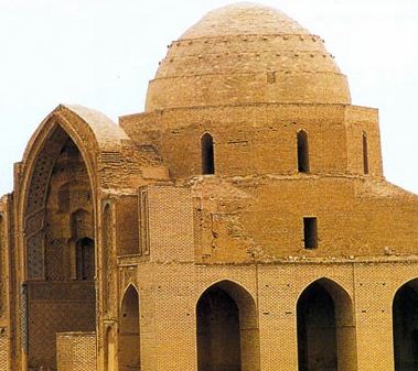 پاورپوینت وجوه اشتراک و افتراق در شیوه های معماری آذری و اصفهانی در معماری ایرانی